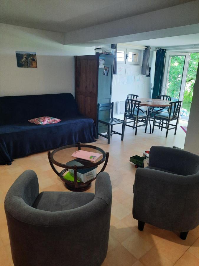 Les Coteaux De Planeze, Chambre Pour 2, 3 Ou Famille Nombreuse 2 Adultes 5 Enfants Et Jeunes Belmont-Bretenoux Екстериор снимка